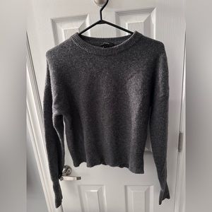 Theory Cashmere sweater, small